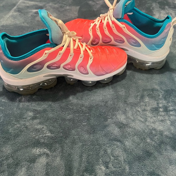 Nike VaporMax 97s - Picture 4 of 5